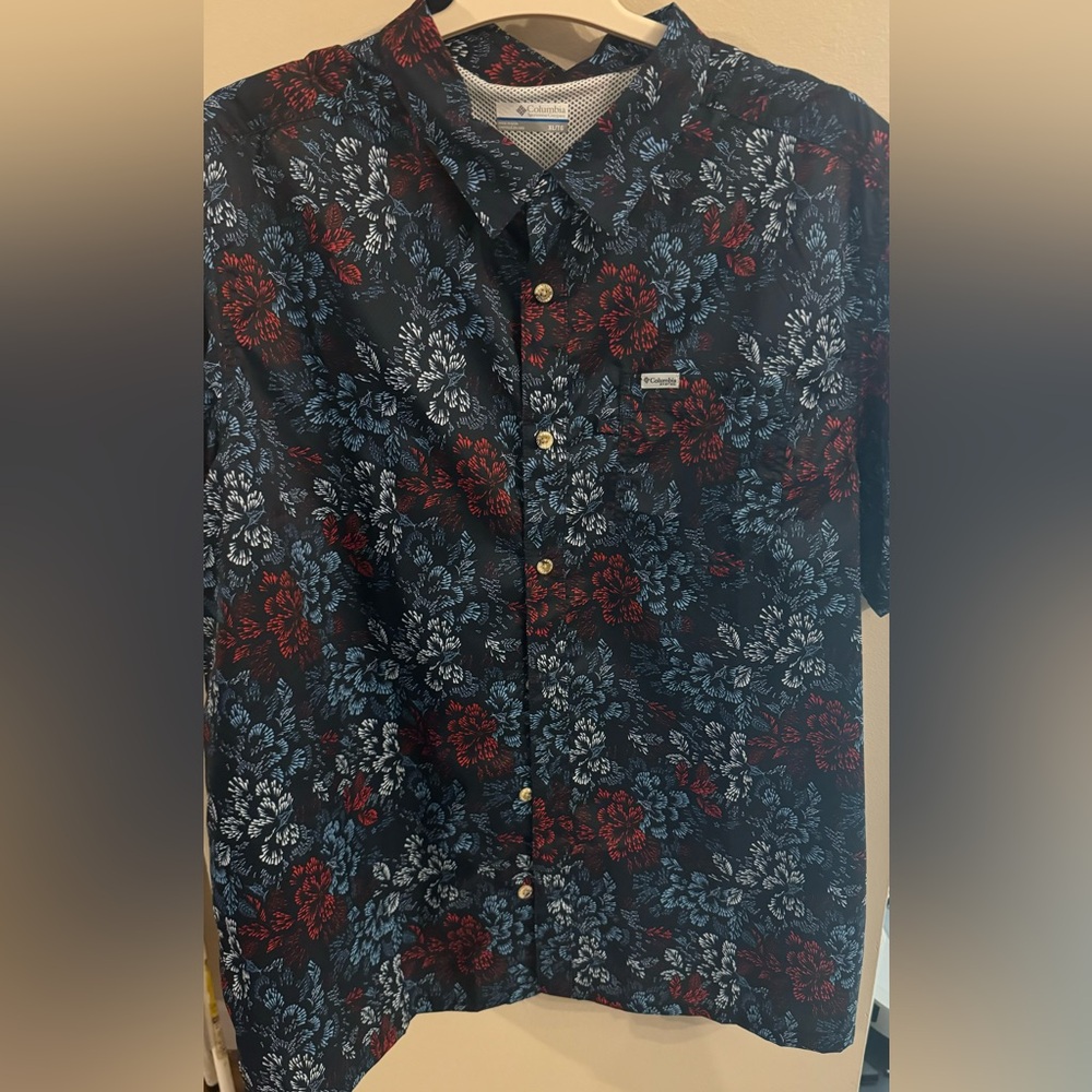 Men’s Colombia PFG shirt